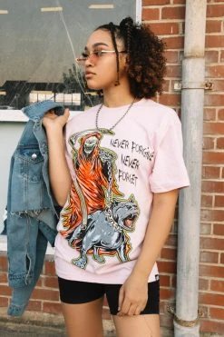 BROKEN PROMISES Worst In Me Tee Pink