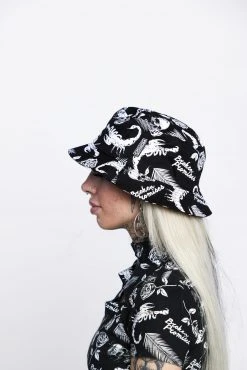 BROKEN PROMISES Tropic Disaster Bucket Hat Headwear