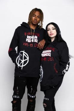 CASH Hoodies Untruthful Hoodie Black