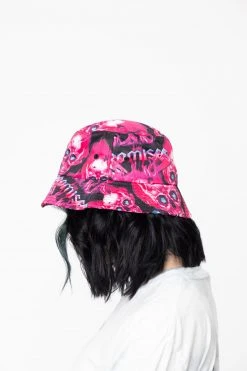 BROKEN PROMISES Headwear Aim For My Heart Bucket Hat