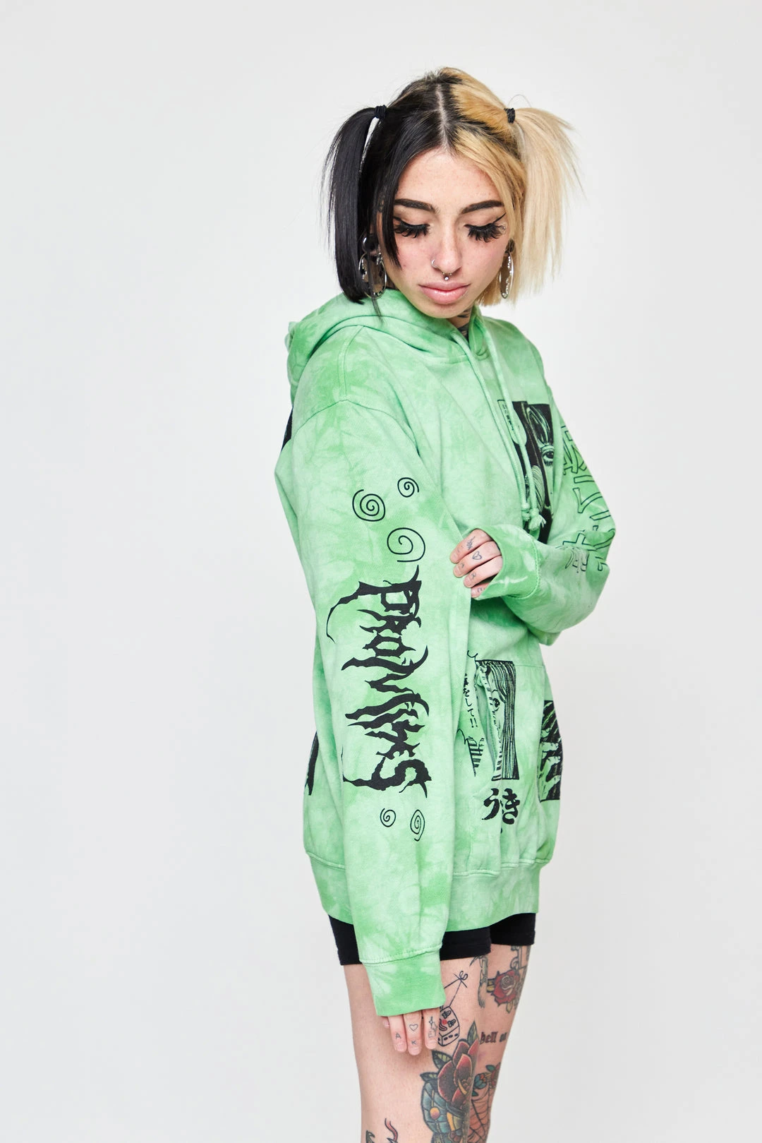 CASH Hoodies Junji Ito The Scar Hoodie Green