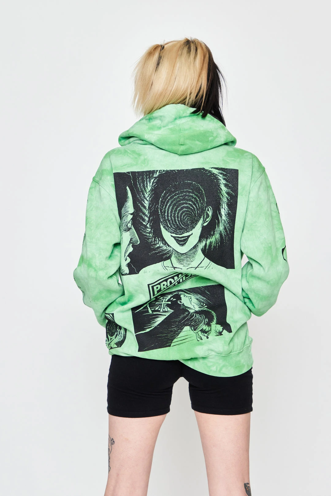 CASH Hoodies Junji Ito The Scar Hoodie Green