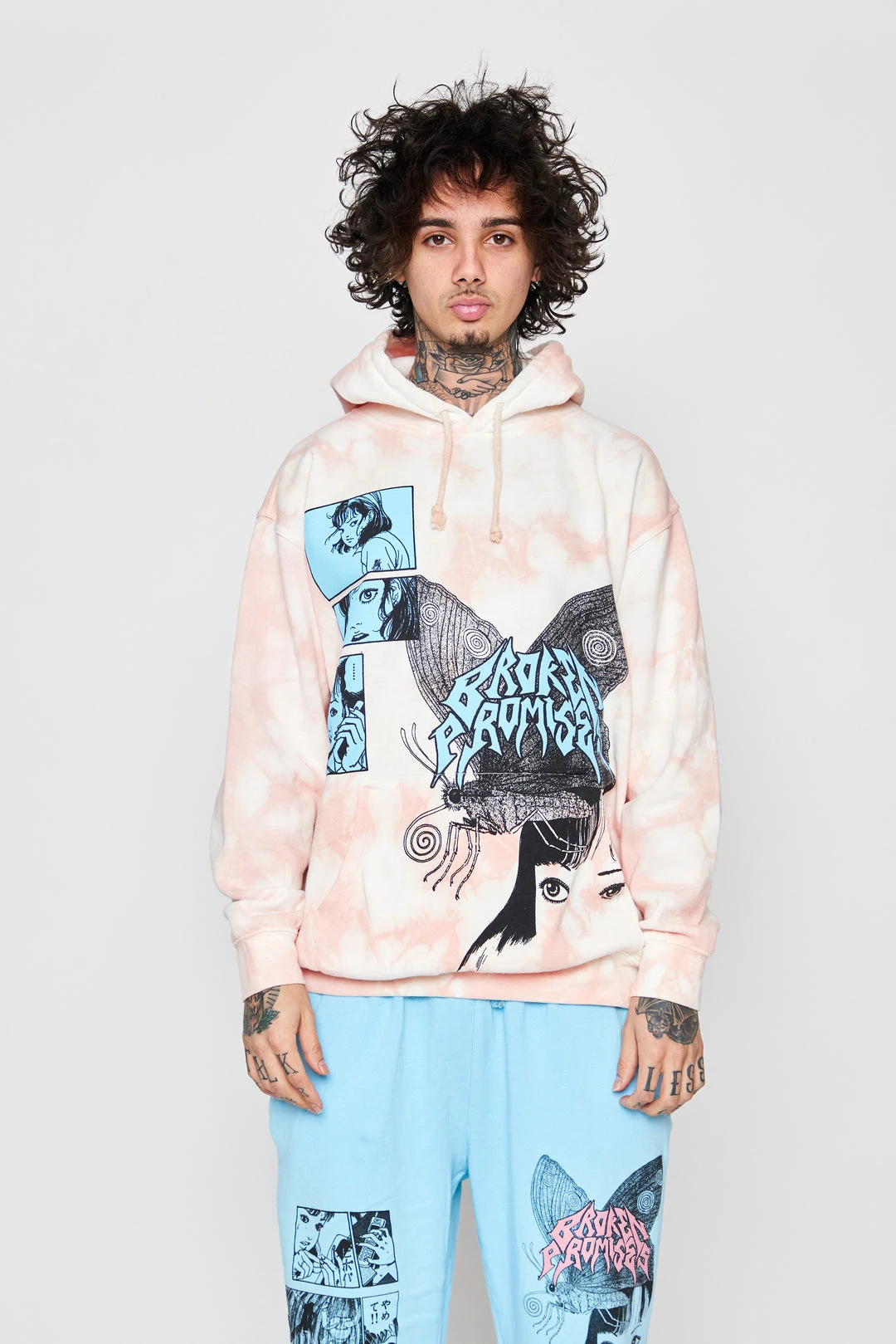 CASH Hoodies Junji Ito Butterflies Hoodie Pink