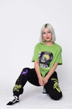 BROKEN PROMISES Shirts Feel It Tee Green