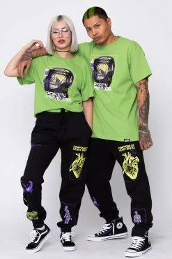 BROKEN PROMISES Shirts Feel It Tee Green