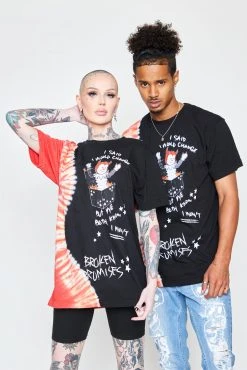 CASH Shirts Surprise Tee