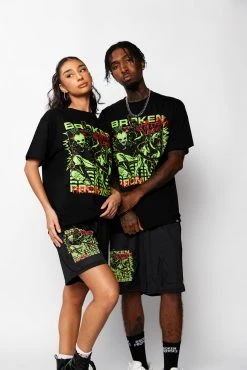 CASH Leash Tee Black