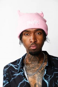 BROKEN PROMISES Headwear Graveyard Devil Horn Beanie - Pink