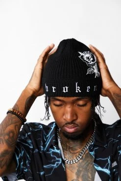 BROKEN PROMISES Wait Forever Beanie Black