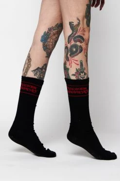 BROKEN PROMISES Stark Socks Black