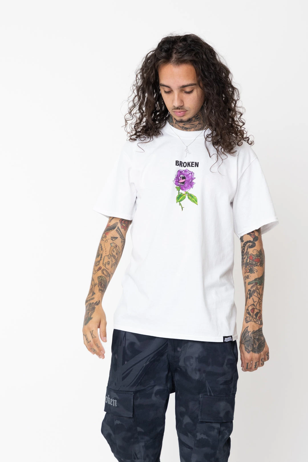 BROKEN PROMISES BP X SC Screaming Thornless S/S Tee White