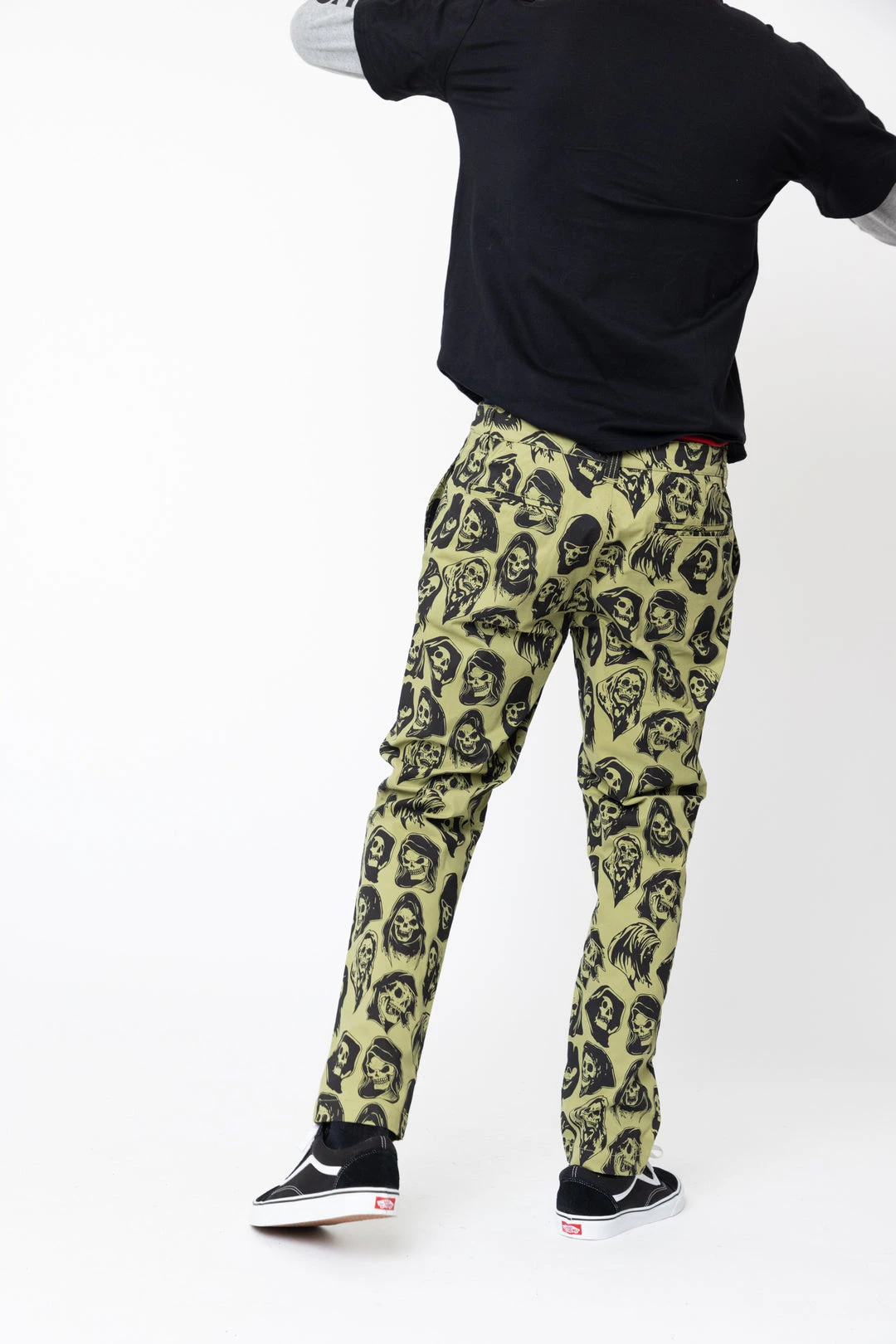 BROKEN PROMISES Reaper Guide Chino Pants Moss Green