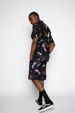 BROKEN PROMISES Dragonflies Shorts Black
