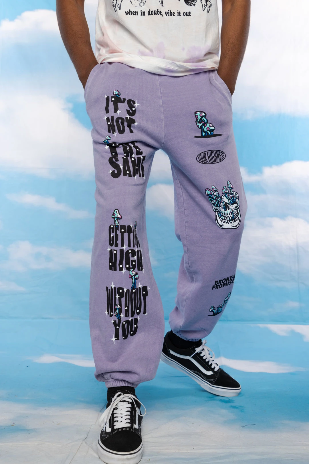 BROKEN PROMISES Bottoms Magical Mushrooms Sweatpants Purple - BPxYH