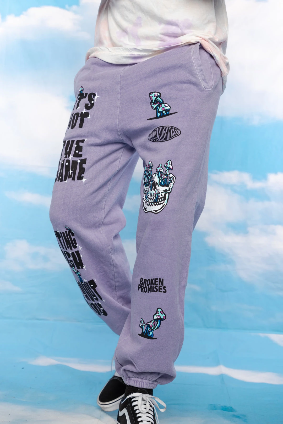 BROKEN PROMISES Bottoms Magical Mushrooms Sweatpants Purple - BPxYH