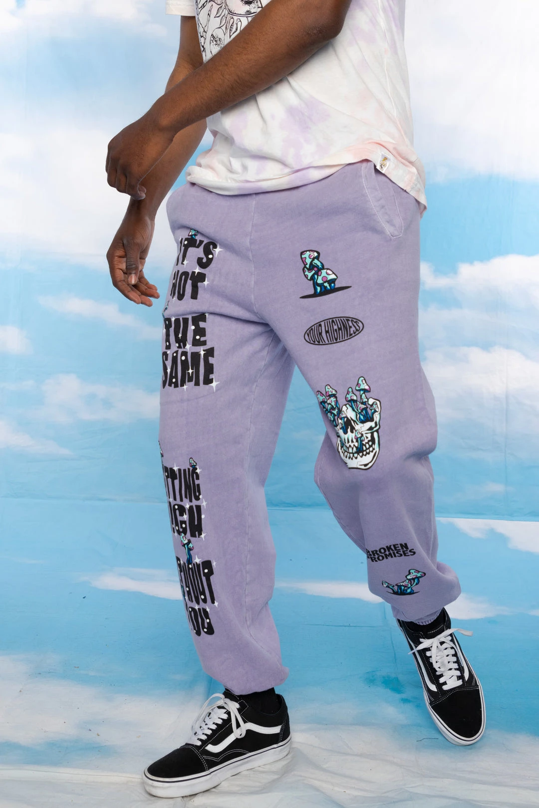 BROKEN PROMISES Bottoms Magical Mushrooms Sweatpants Purple - BPxYH