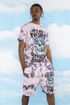 BROKEN PROMISES Shirts Magical Mushrooms Crystal Wash Tee - BPxYH