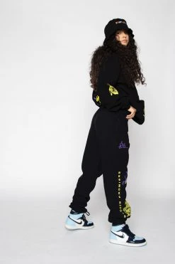 BROKEN PROMISES Bottoms Delirious Sweatpants Black