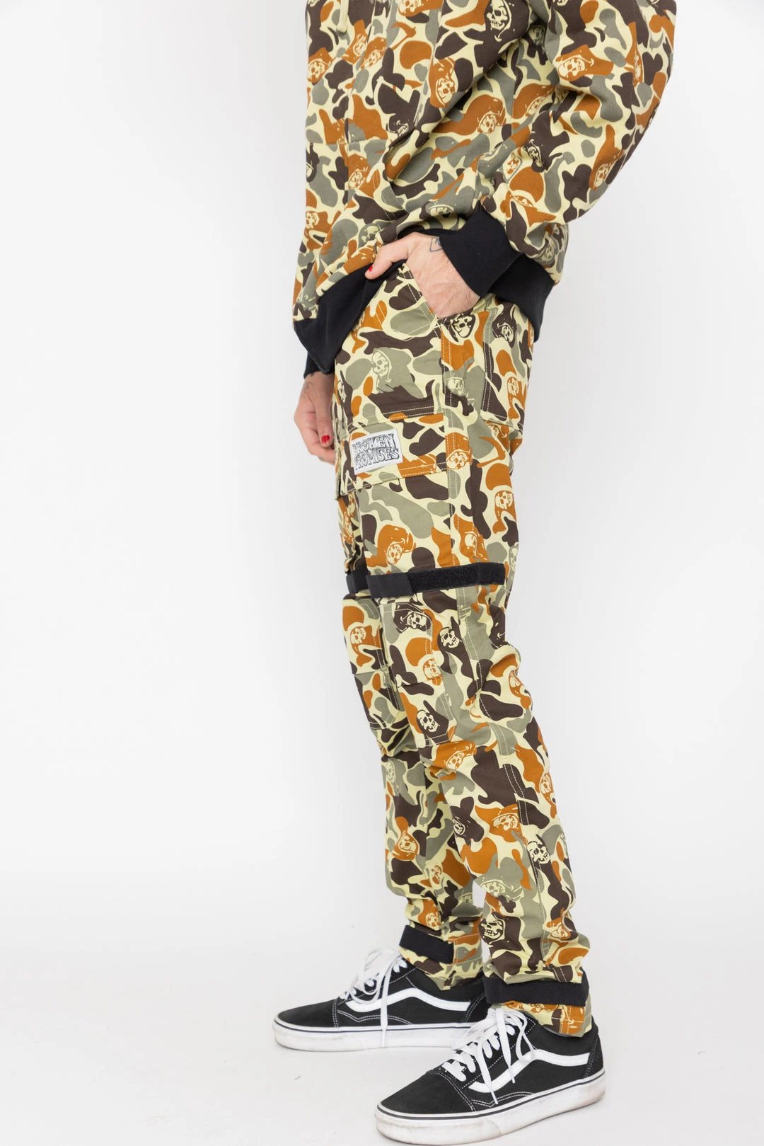 BROKEN PROMISES Reaper Camo Tied Down Pants