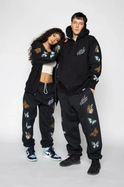 CASH Graceful Sweats