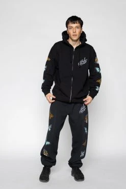 CASH Graceful Sweats