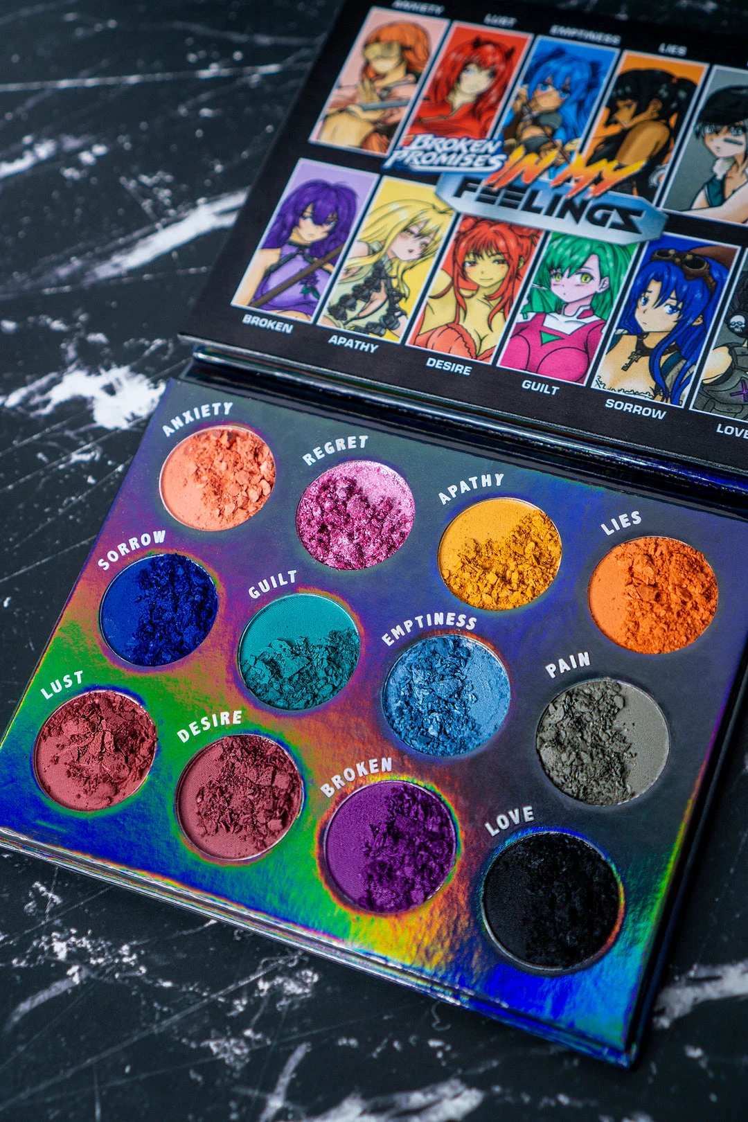 CASH Choose Your Fighter Eyeshadow Palette Accessories