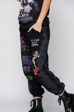 BROKEN PROMISES Love Me More Sweatpants Black