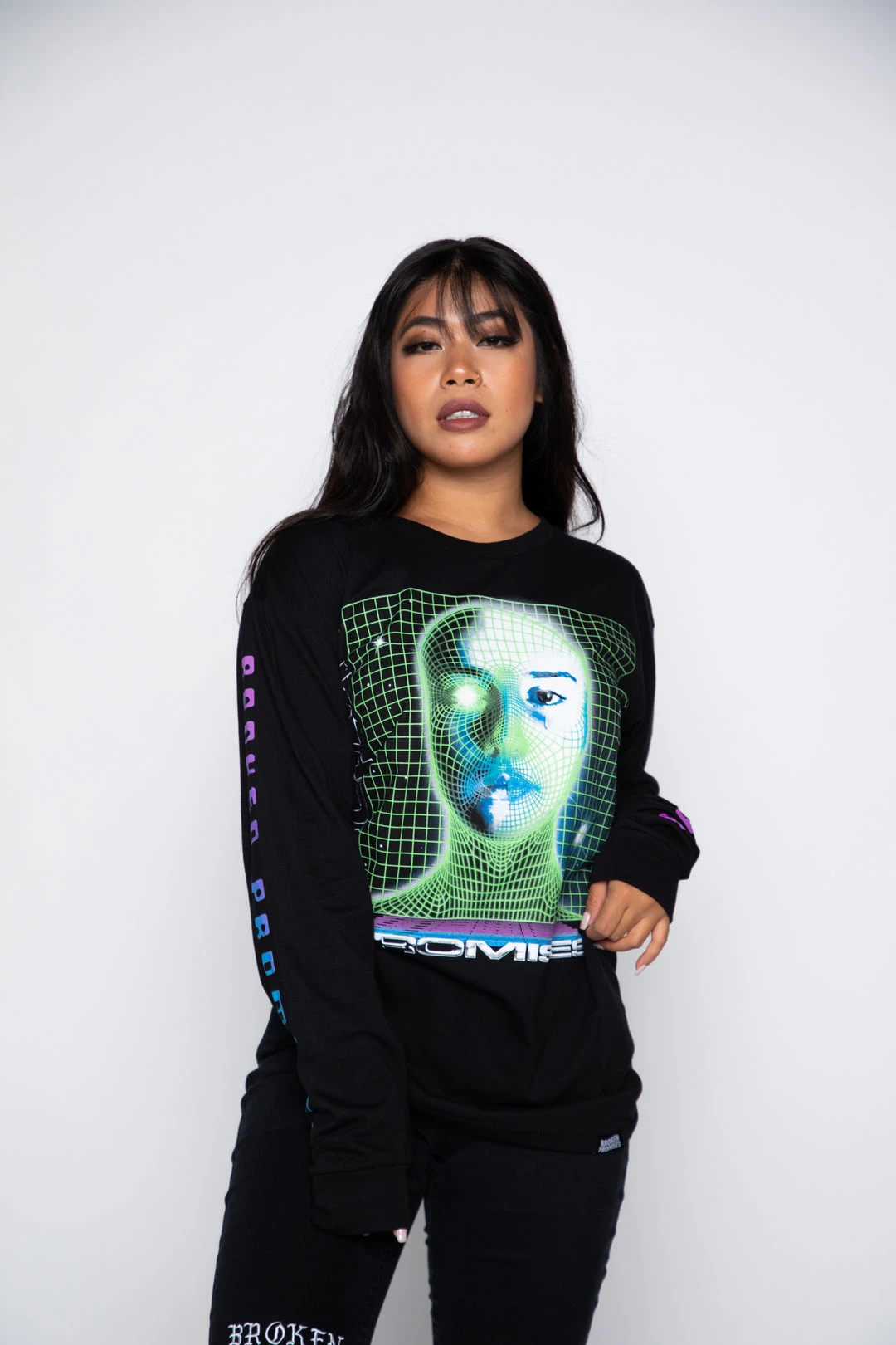 BROKEN PROMISES Inanimate L/S Black