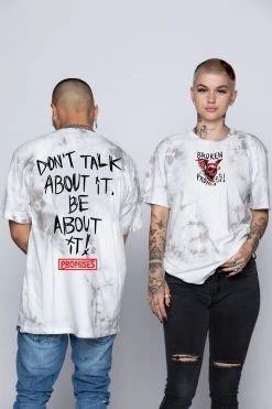 CASH Batwing Smoke Dye Tee