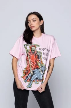 BROKEN PROMISES Worst In Me Tee Pink