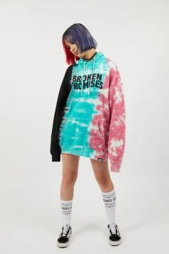 CASH Hoodies Wave Logo Tri-Color Hoodie