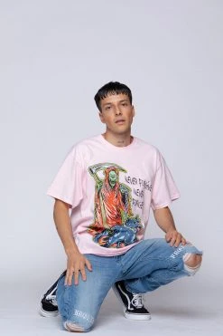 BROKEN PROMISES Worst In Me Tee Pink