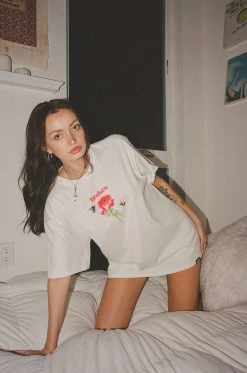 BROKEN PROMISES Shirts Happy On The Outside S/S White