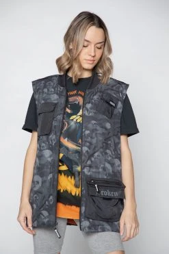 BROKEN PROMISES Catacombs Vest Black Outerwear