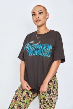 CASH Timeless Tee Chocolate Shirts