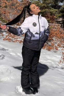 BROKEN PROMISES Glacier Cold Puffer Jacket (Black/White)