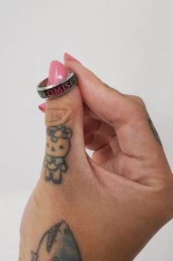 CASH Broken Promises Mood Ring